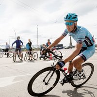 Bogdanovičs pirmo riezi pievienojas ārzemju riteņbraukšanas komandai