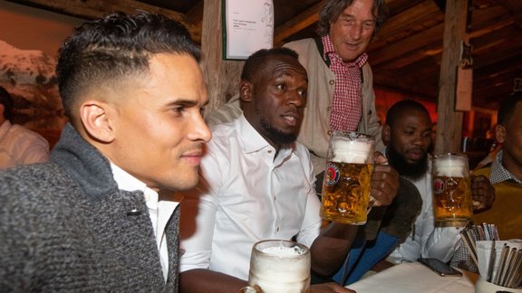 Usains Bolts alus svētkos 'Oktoberfest' - 4