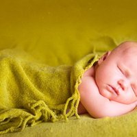 Avotiņa un gūžu pārbaude zīdaiņiem obligāta? Par valsts apmaksātiem izmeklējumiem konsultē NVD