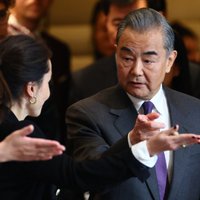 Ķīnas ārlietu ministrs aicina sarunu ceļā panākt mieru Ukrainā