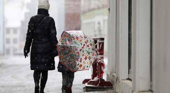 Уточнен порядок социального страхования получателей родительских пособий