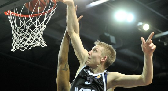 Basketbola izlasei spēlē pret Melnkalni jāiztiek bez Mejera