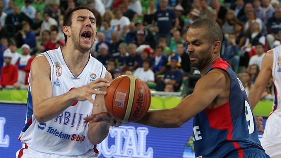 EČ basketbolā: Francija - Serbija