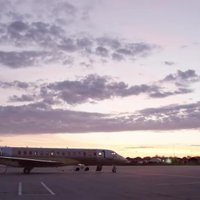Video: Testa lidojumā dodas biznesmeņiem būvētais 'Bombardier' luksuslaineris