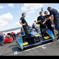 Video: Formulas klusumā - 'Formula E' bolīdi gatavojas debijai pasaules autosportā