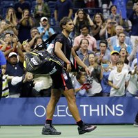 Pārtrūkst 10 gadus ilgusī Nadala uzvaru sērija 'Grand Slam' turnīros