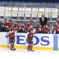 Latvijas hokejisti turnīrā Minskā pārliecinoši pieveic Franciju