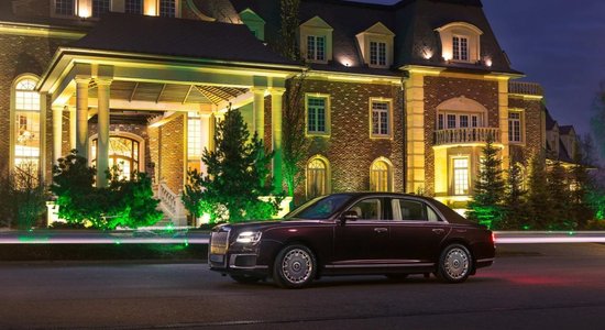 Krievu luksusa auto marku 'Aurus' vācieša vietā turpmāk vadīs UAZ priekšnieks