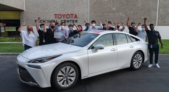 Ūdeņraža 'Toyota Mirai' ar vienu uzpildi nobraucis rekorda 1360 km