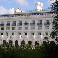 Ķemeru sanatorijas liktenis: FM un VNĪ pagaidām atturīgas par ēkas nonākšanu valsts rokās
