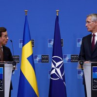 Stoltenbergs sola NATO atbalstu Zviedrijai un Somijai apdraudējuma gadījumā