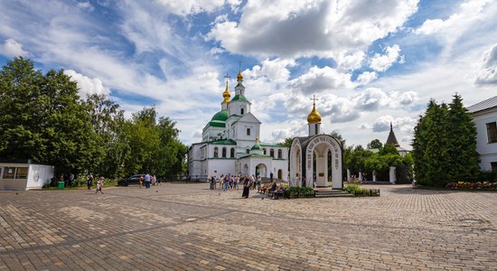 Latvijas Pareizticīgās baznīcas garīdznieki Maskavā apsprieduši 'aktualitātes'; drošībnieki lietas kursā