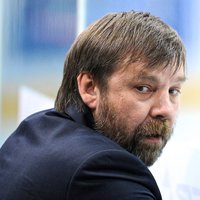 Znaroks noliedz baumas par pievienošanos Maskavas 'Dinamo', bet KHL vēlas strādāt