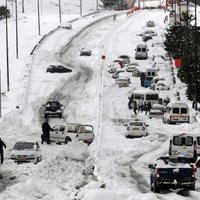 Sniega vētra paralizē Jeruzalemi un Izraēlu
