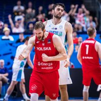 Lielākā sensācija 'Eurobasket 2022': Polija ceturtdaļfinālā uzvar čempioni Slovēniju