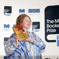 Роман Хилари Мантел претендует на рекорд по литературным премиям