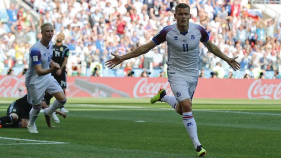 Futbols, pasaules kauss: Argentīna - Islande