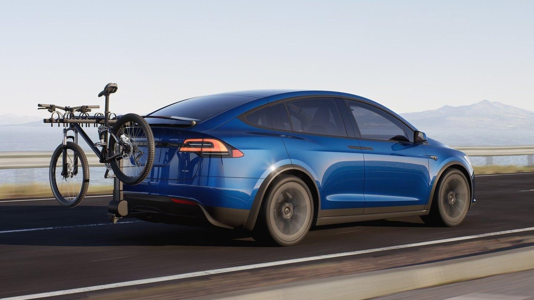 "Tesla" automašīnu dedzināšanu apmaksā kreisie ekstrēmisti, saka Tramps