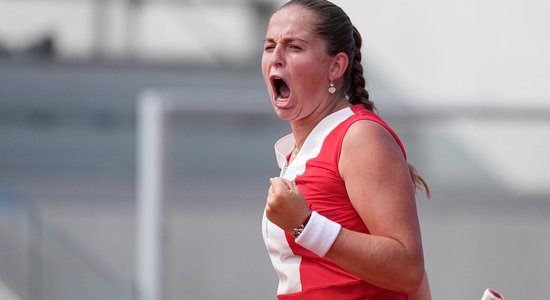 Ostapenko dosies cīņā par pirmo "Grand Slam" titulu dubultspēlēs