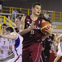 Latvijas U-20 basketbolisti Eiropas čempionāta pirmo posmu noslēdz ar dramatisku zaudējumu