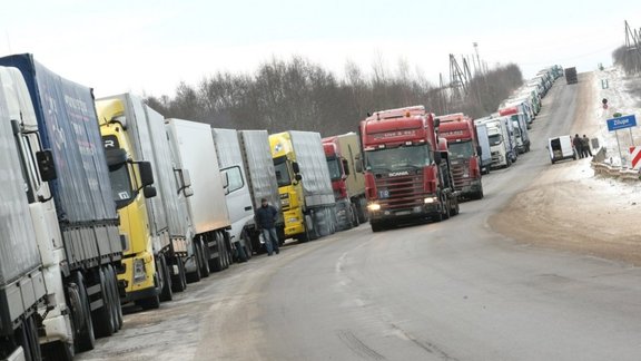 terehovas robežpunkts,rinda,kravas auto rinda