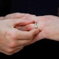 Латвия: больше всего браков заключили лютеране и католики