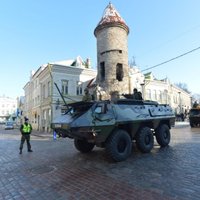 Эстония военным парадом отметила 95-летие независимости