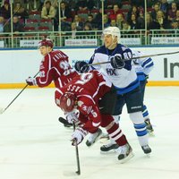 Rīgas 'Dinamo' ceturtā maiņa 'sakārto' uzvaru pār 'Ņeftehimik'
