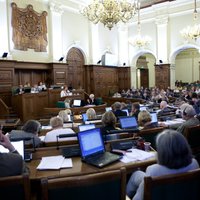 Saeima vērtēs atteikšanos no aizklātiem balsojumiem