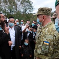 Izraēla mudina uz Ukrainas robežas iestrēgušos svētceļniekus atgriezties dzimtenē