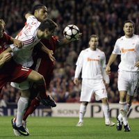 Futbola spēļu pirkšanas skandāla ietvaros viens no aizdomīgajiem mačiem 'Debrecen' pret 'Liverpool'