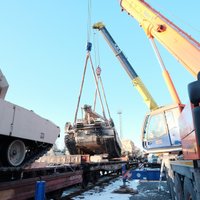 Video: Ādažos nogādā ASV militāro tehniku