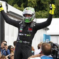 Nelsons Pikē juniors kļūst par pirmo 'Formula E' čempionu