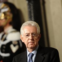 Pēc Monti atkāpšanās Itālijas prezidents atlaiž parlamentu