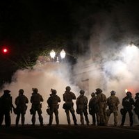 Protesti ASV: federālo spēku klātbūtne sadusmo Portlendu