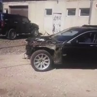 ВИДЕО: Колхозный ремонт лимузина BMW по-латвийски