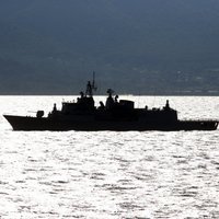 Grieķijas krasta apsargi šauj uz Turcijas kravas kuģi