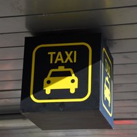 От аэропорта до центра за 50 евро. C недобросовестными таксистами планируют бороться