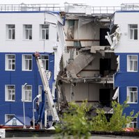 Sagrūstot kazarmu ēkai Krievijā, gājuši bojā 23 karavīri