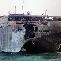 Повстанцы при помощи ракеты уничтожили корабль в Красном море