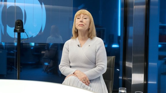 Akuratere par dzīvi bez brīvības: daudzi nevar iedomāties, kā ir dzīvot melu un izlikšanās indīgā vidē