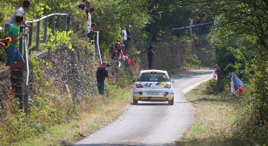 Sesks tehnisku iemeslu dēļ spiests izstāties no sava debijas WRC pasaules čempionāta posma rallijā