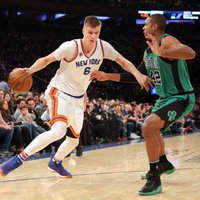 Porziņģim 14 punkti 'Knicks' zaudējumā Austrumu konferences līderei 'Celtics'