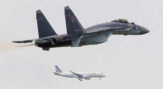 Российский Су-35 перехватил самолет Польши над Черным морем