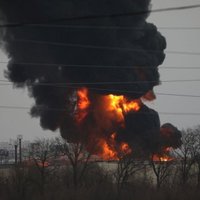Krievijā pie Belgorodas naftas bāzē izraisījies ugunsgrēks