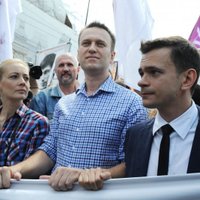 Российские бизнесмены заключили с Навальным "социальный контракт"