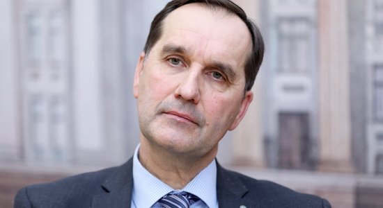 "Выход есть даже для Винни-Пуха". Посол Латвии в РФ рассказал Венедиктову про визы, шпроты и выгоду НАТО