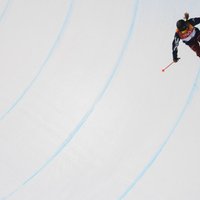 ВИДЕО. Курьез: Венгерская лыжница удивила выступлением в хафпайпе
