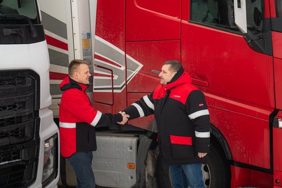 Labvēlīgi darba apstākļi un godīga samaksa kā risinājums šoferu deficītam
