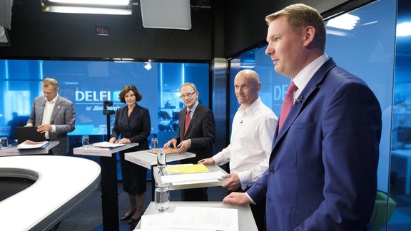 Delfi TV ar Domburu: Ivars Zariņš, Dana Reizniece-Ozola, Dmitrijs Lukašenoks, Aleksandrs Kiršteins, Arvils Ašeradens, Daniels Pavļuts, Gatis Eglītis, Edvards Smiltēns - 20